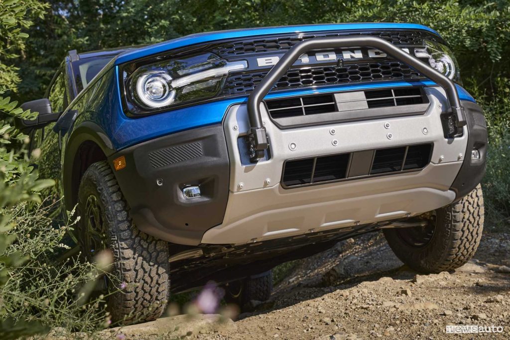 Ford Bronco Sport 2025 paraurti anteriore