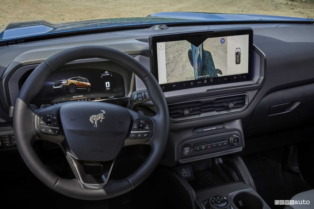 Ford Bronco Sport 2025 plancia abitacolo