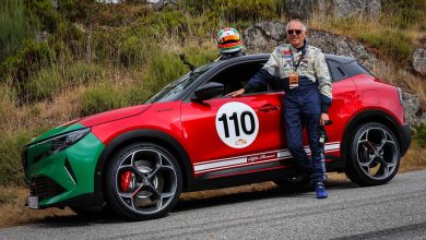 Carlos Tavares con l'Alfa Romeo Junior Veloce al Caramulo Motorfestival 2024