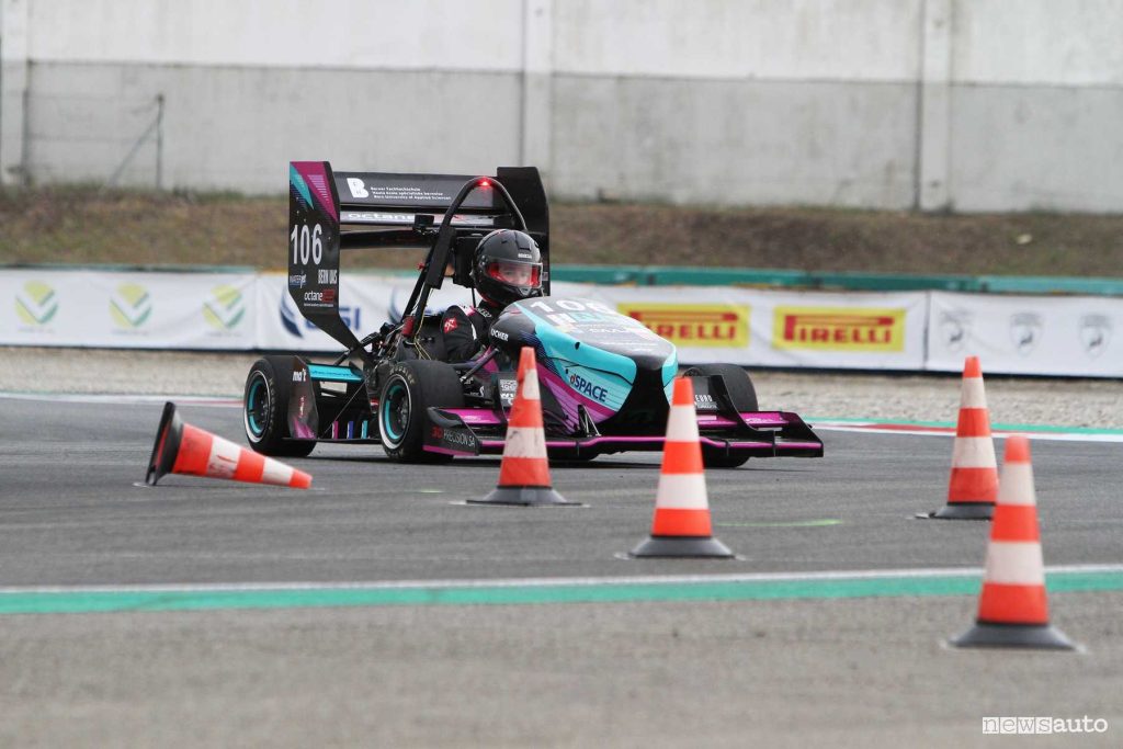 Formula SAE Italy 2024 monoposto in pista