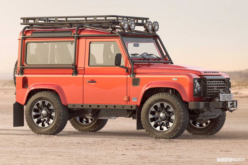 Land Rover Defender V8 by Works Bespoke anteriore 3/4