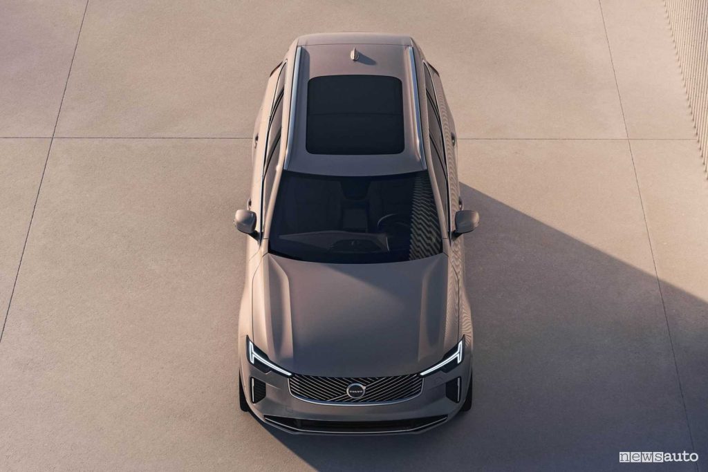 Volvo XC90 2025 frontale