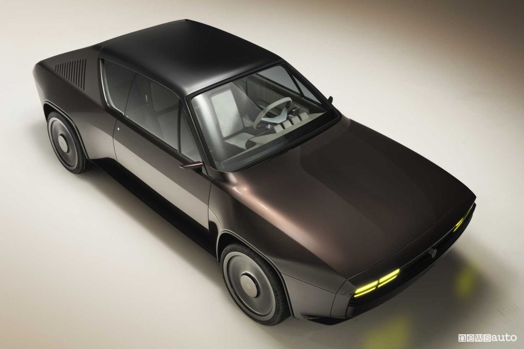 Renault R17 electric restomod anteriore 3/4