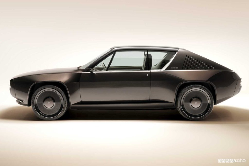 Renault R17 electric restomod laterale