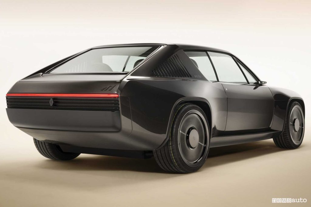 Renault R17 electric restomod posteriore 3/4