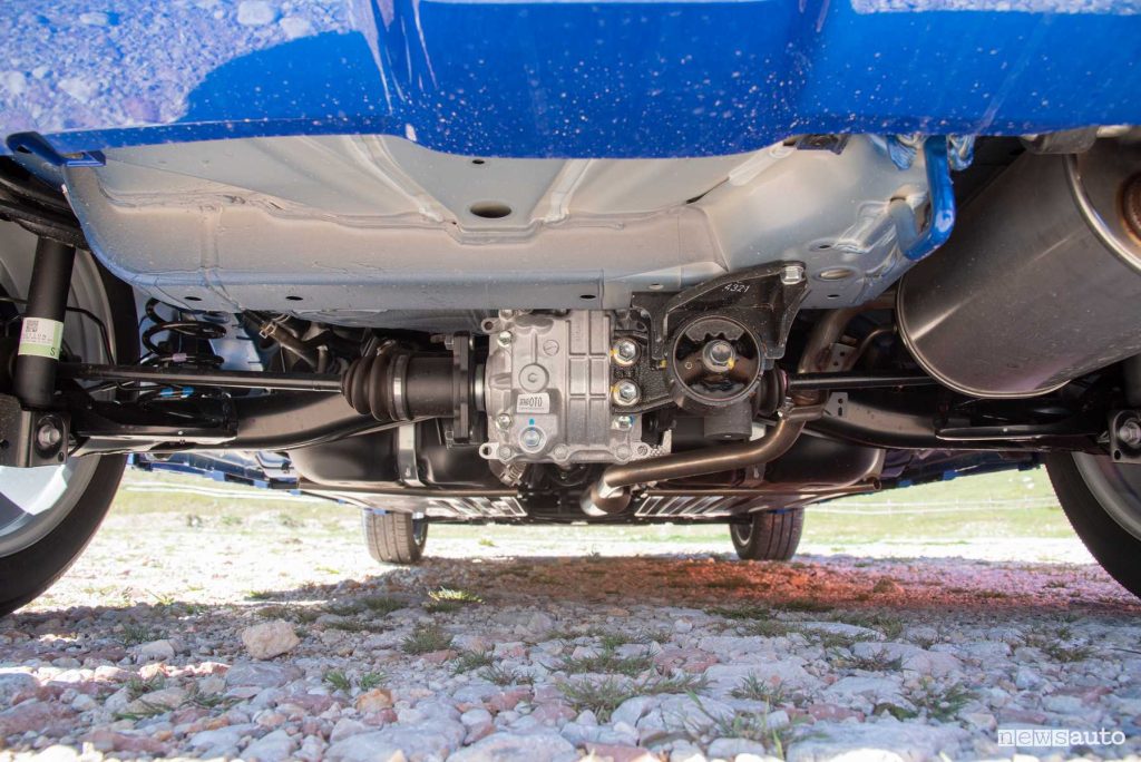 Suzuki Swift Hybrid 4x4 differenziale posteriore tecnologia 4x4 AllGrip