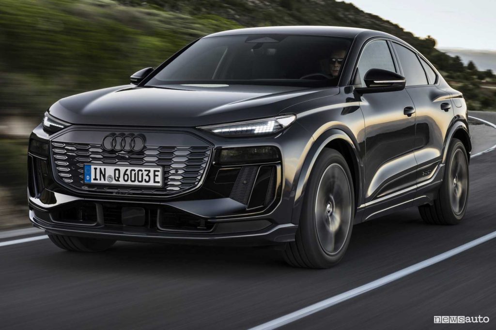 Audi Q6 Sportback e-tron su strada
