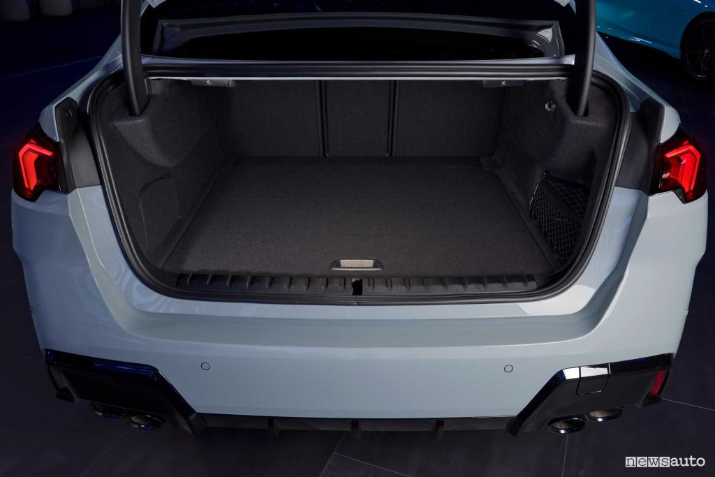 BMW M235 xDrive Gran Coupé bagagliaio
