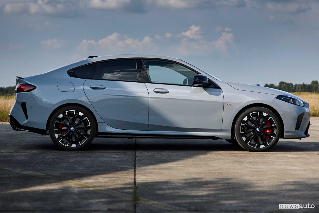 BMW M235 xDrive Gran Coupé laterale