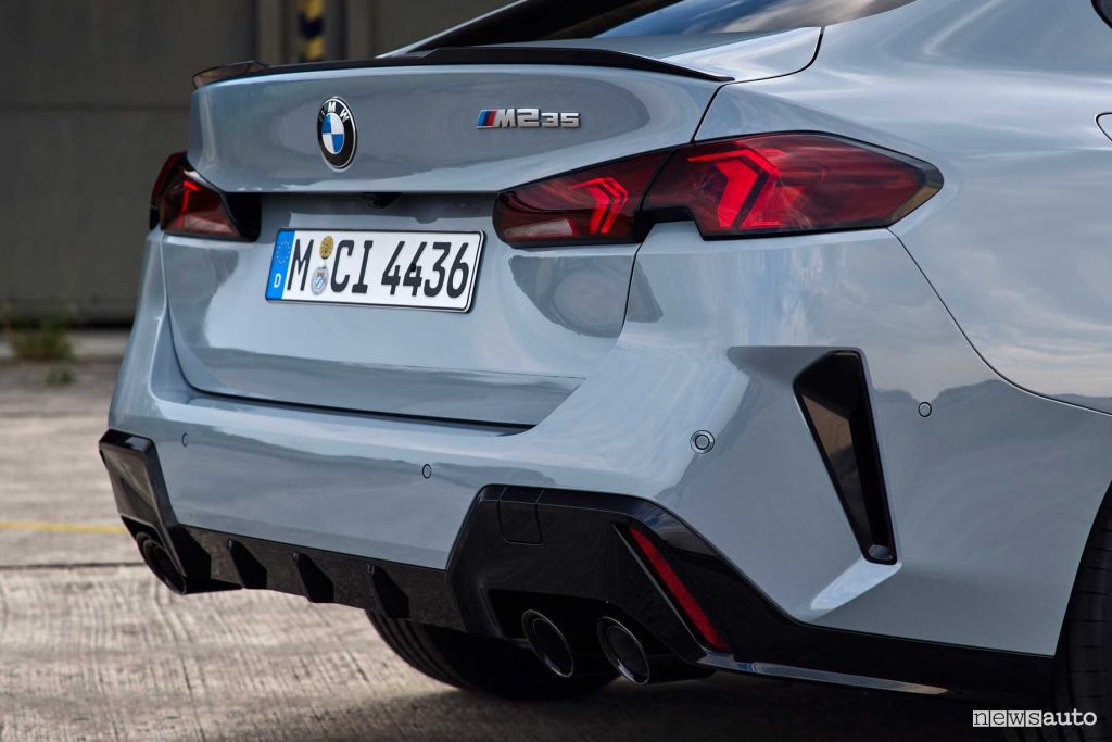 BMW M235 xDrive Gran Coupé scarico posteriore