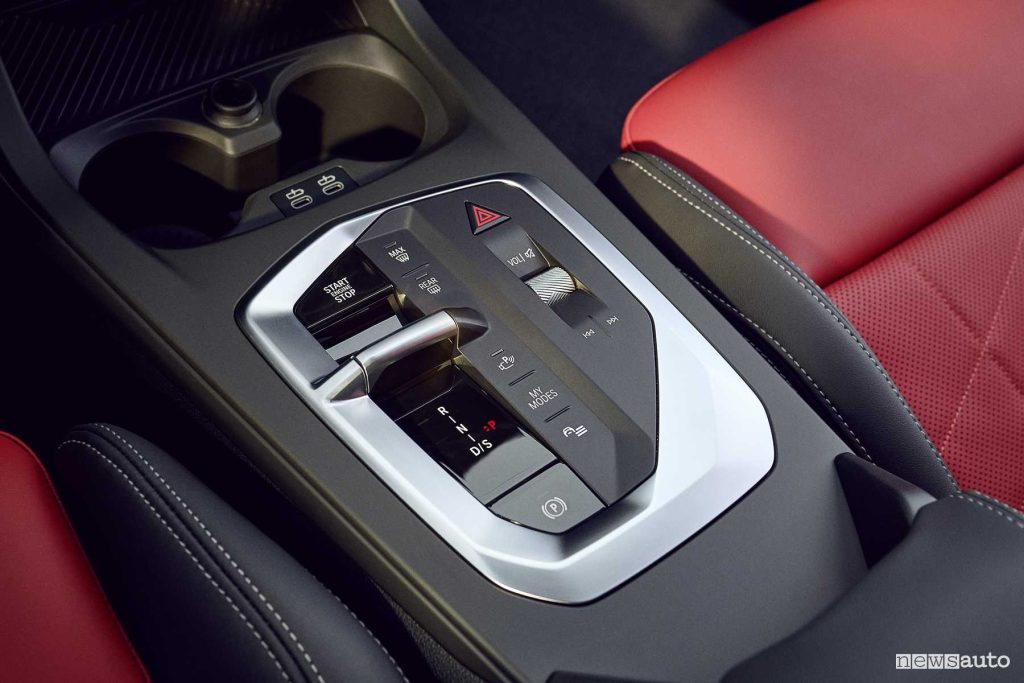 BMW M235 xDrive Gran Coupé console centrale