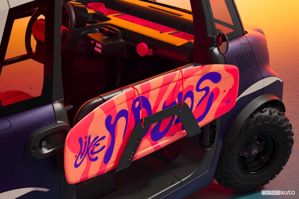 Citroen Ami Buggy Vision porta surf
