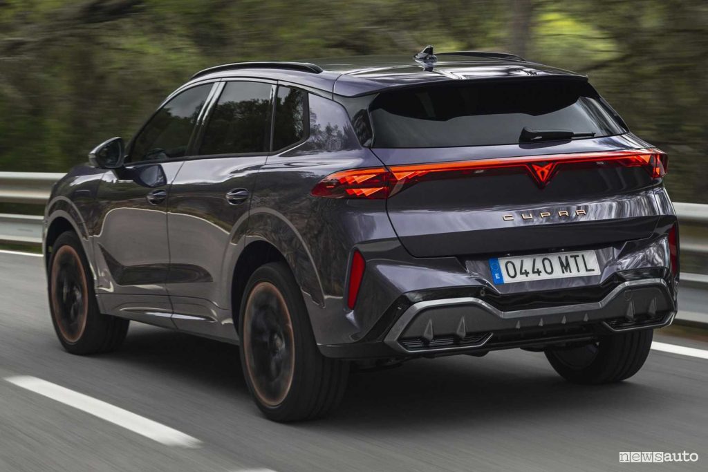 Cupra Terramar su strada