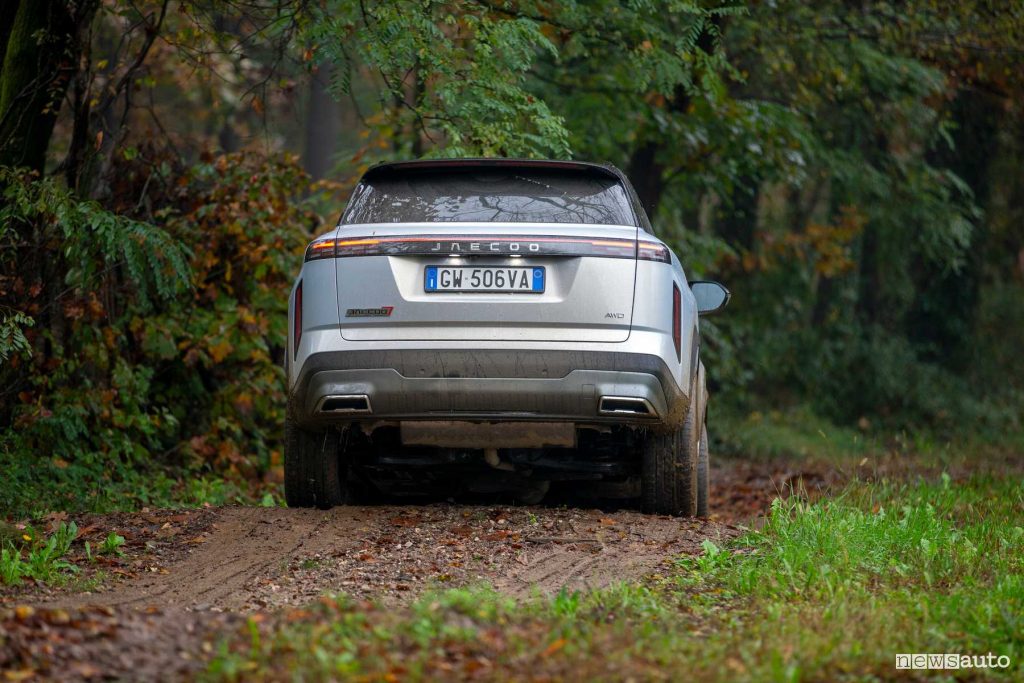 Jaecoo 7 in off road