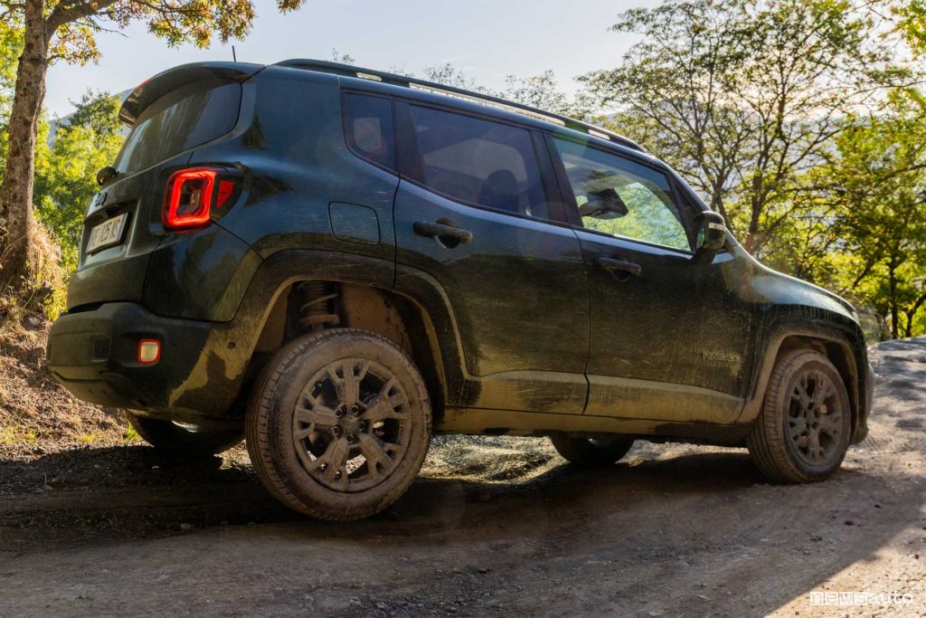 Jeep Renegade North Star twist sullo sterrato