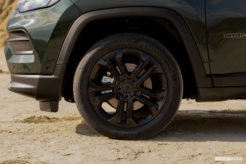 Jeep Compass North Star cerchi da 18"