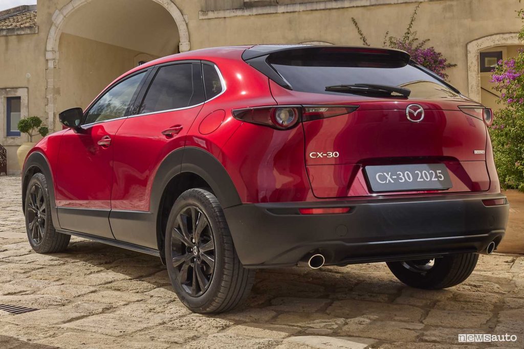 Mazda CX-30 2025 Homura posteriore 3/4