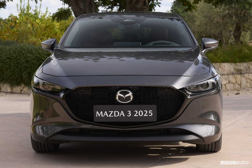 Mazda3 2025 Takumi frontale