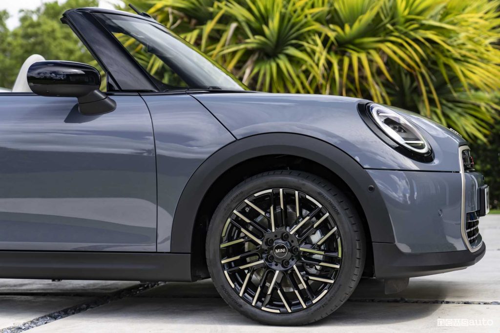 Mini Cooper Cabrio S cerchi in lega da 18"