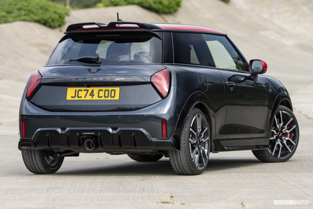 Mini John Cooper Works posteriore 3/4