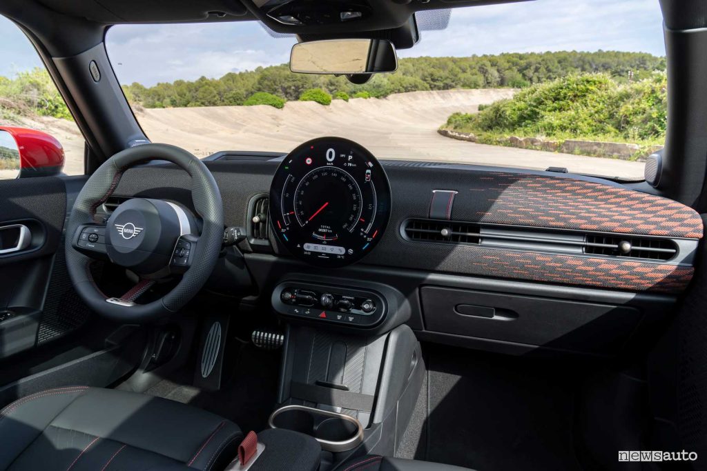 Mini John Cooper Works plancia abitacolo