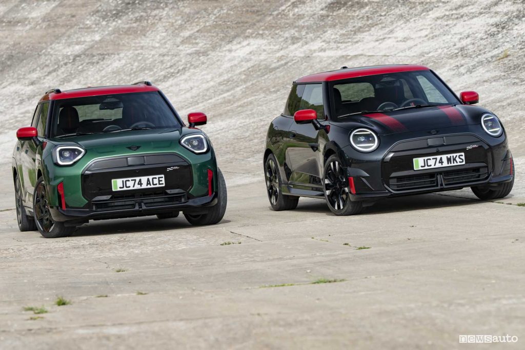Mini John Cooper Works Electric e Aceman anteriore 3/4