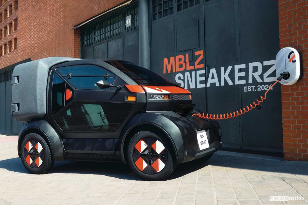 Mobilize Bento in ricarica da wallbox
