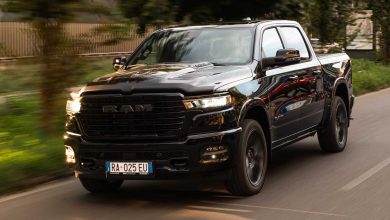 Ram 1500 Laramie su strada
