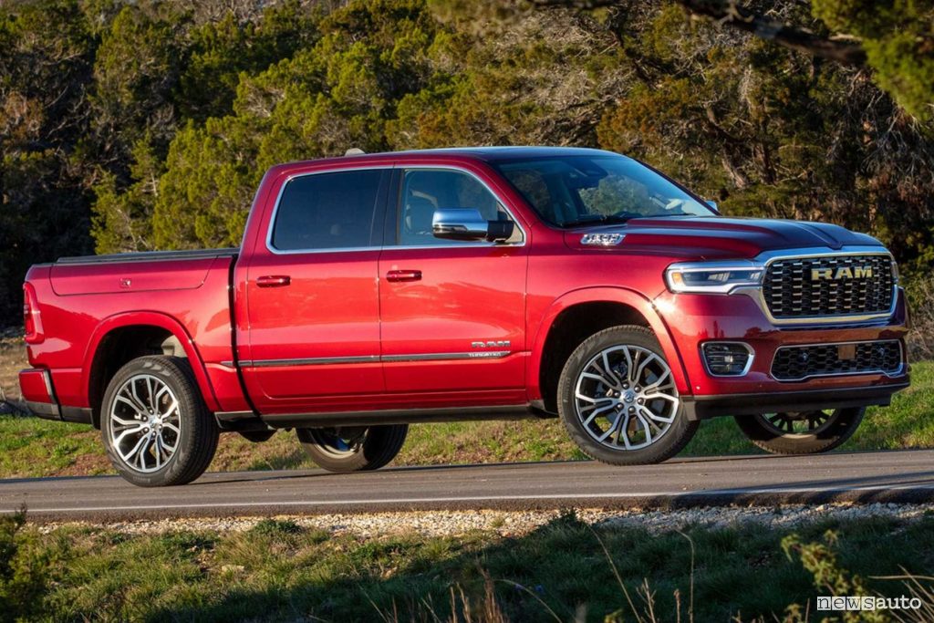 Ram 1500 Tungsten anteriore 3/4