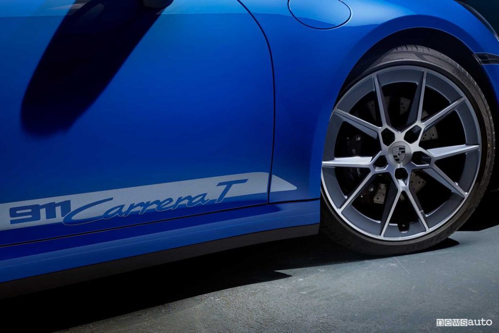 Nuova Porsche 911 Carrera T Cabriolet cerchi anteriori da 20"