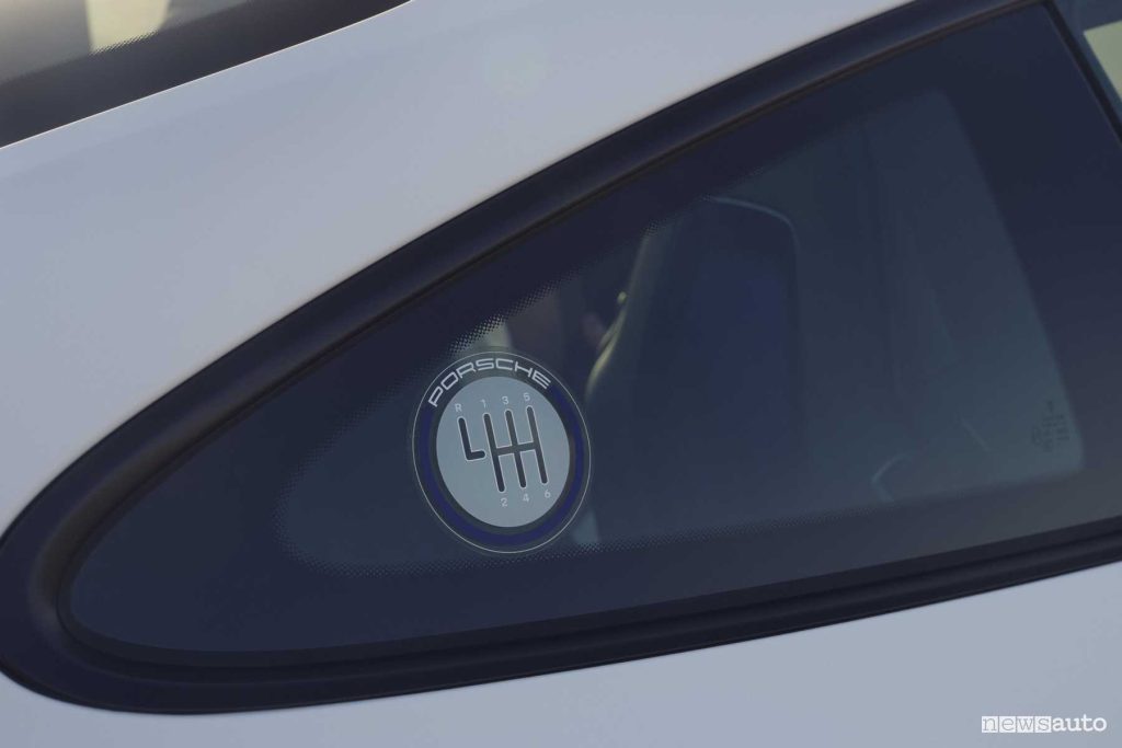 Nuova Porsche 911 Carrera T Coupé adesivo con il logo del cambio manuale