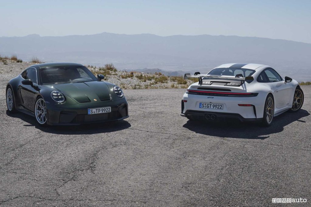 Porsche 911 GT3 Touring e 911 GT3 Weissach