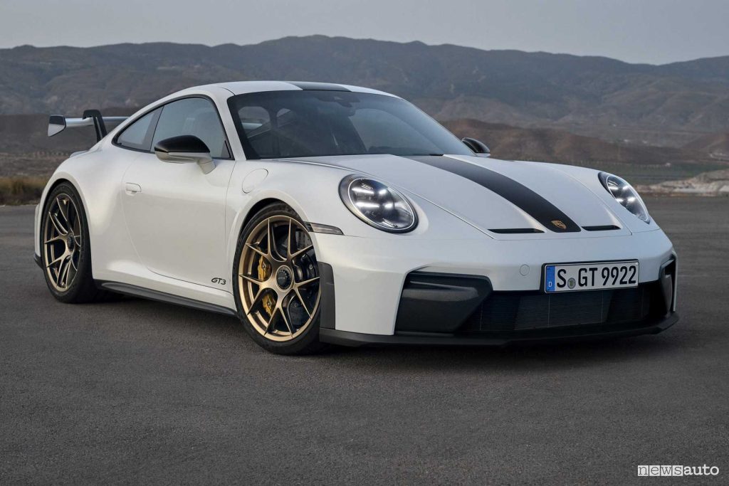 Porsche 911 GT3 Weissach anteriore 3/4
