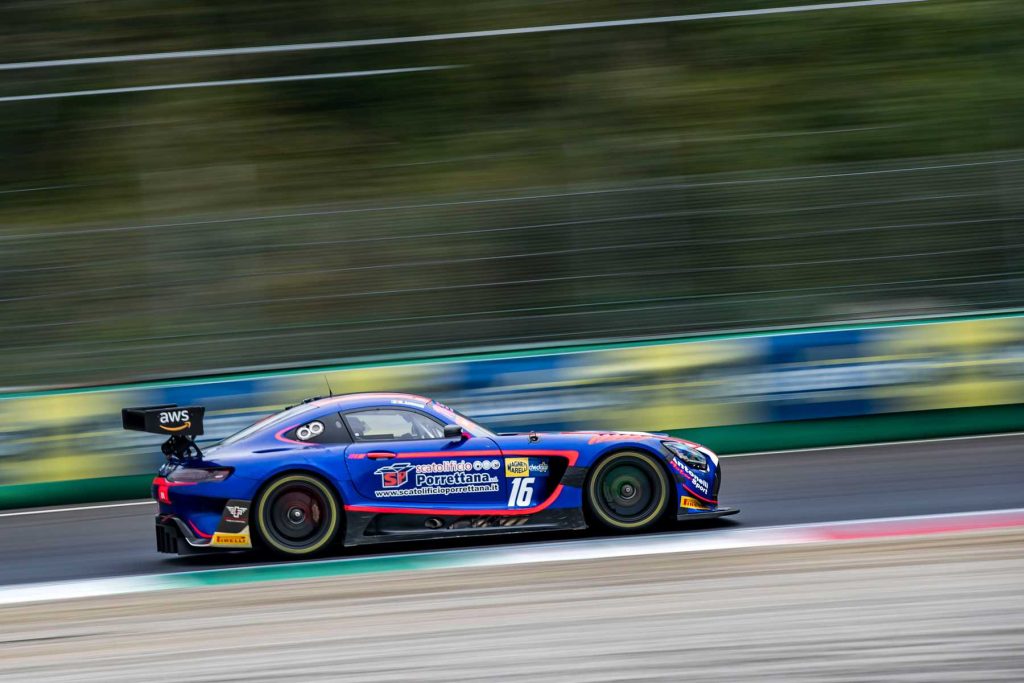 Mercedes AMG GT3 in gara CIGT Sprint Monza 2024