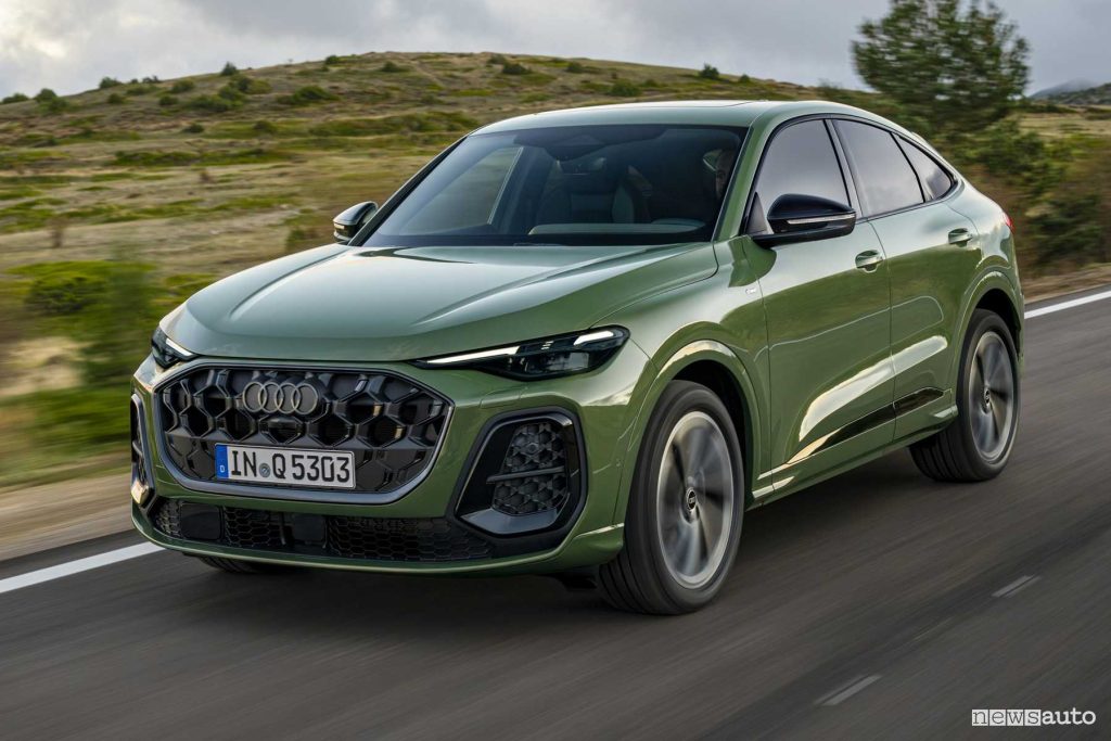 Audi Q5 Sportback su strada