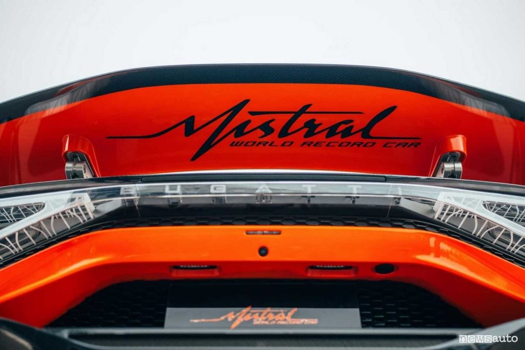 Bugatti W16 Mistral spoiler posteriore