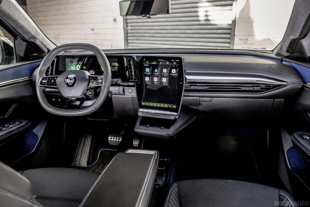 Renault Scenic E-Tech Esprit Alpine plancia abitacolo