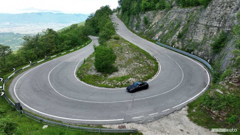 Test freni originali Mercedes SLK in discesa dal Monte Terminillo