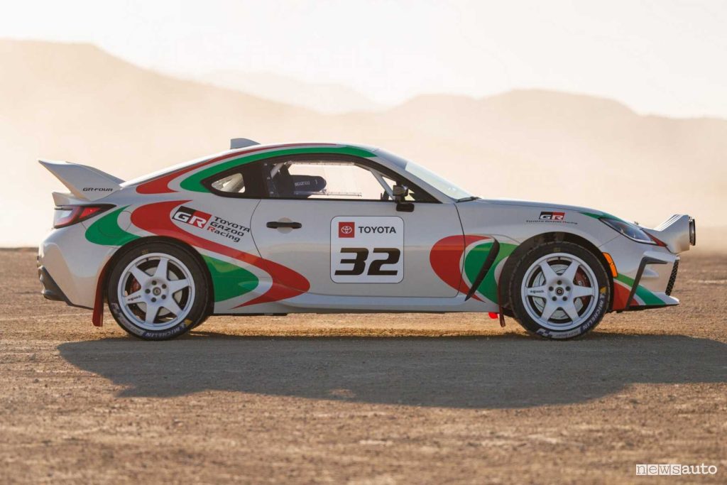 Toyota GR86 Rally Legacy Concept laterale
