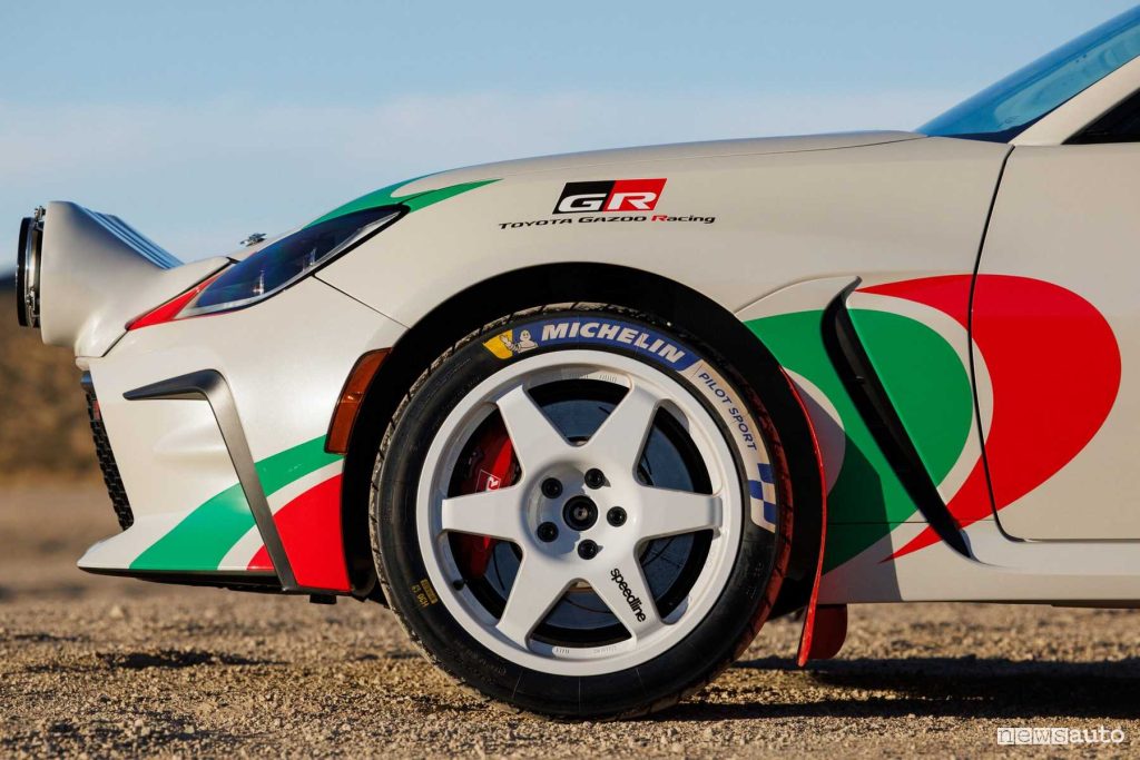 Toyota GR86 Rally Legacy Concept cerchi anteriori