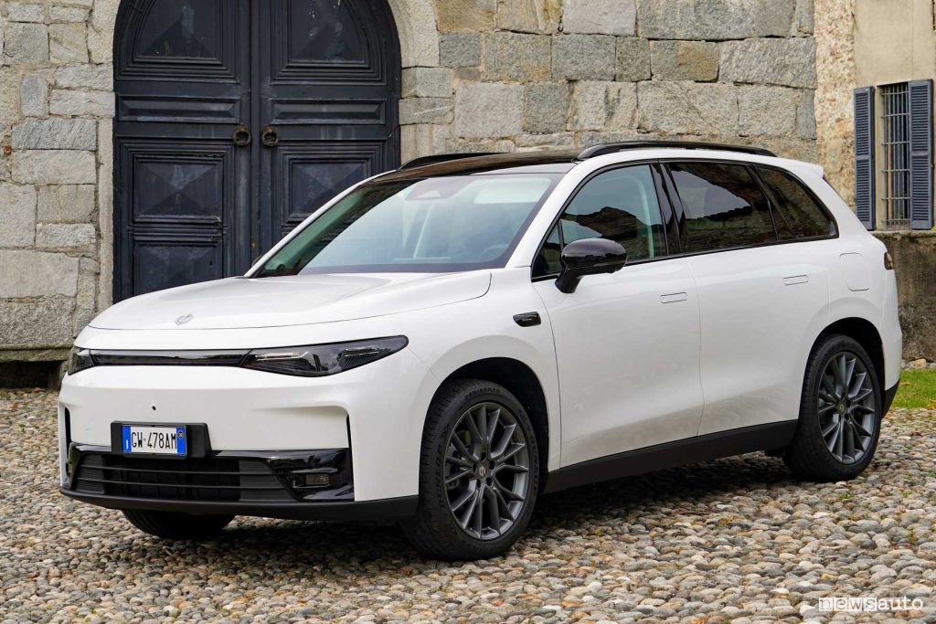 Leapmotor C10 anteriore 3/4