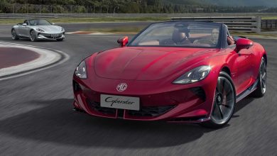 MG Cyberster in pista