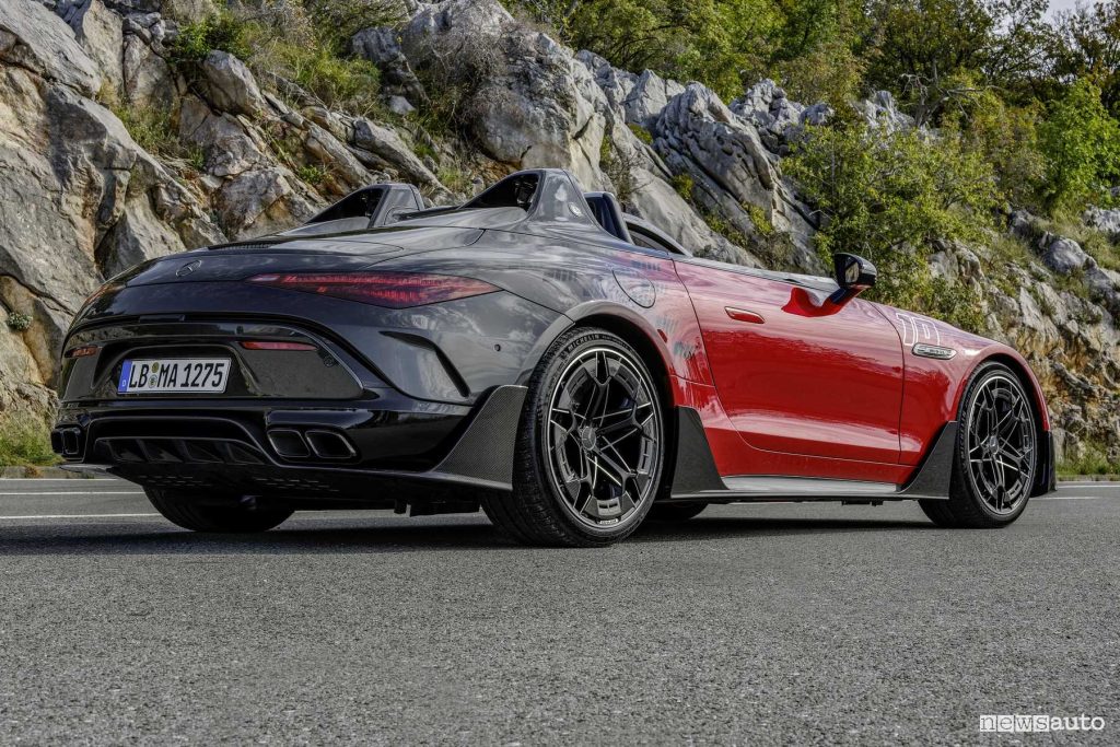 Mercedes-AMG Purespeed posteriore 3/4