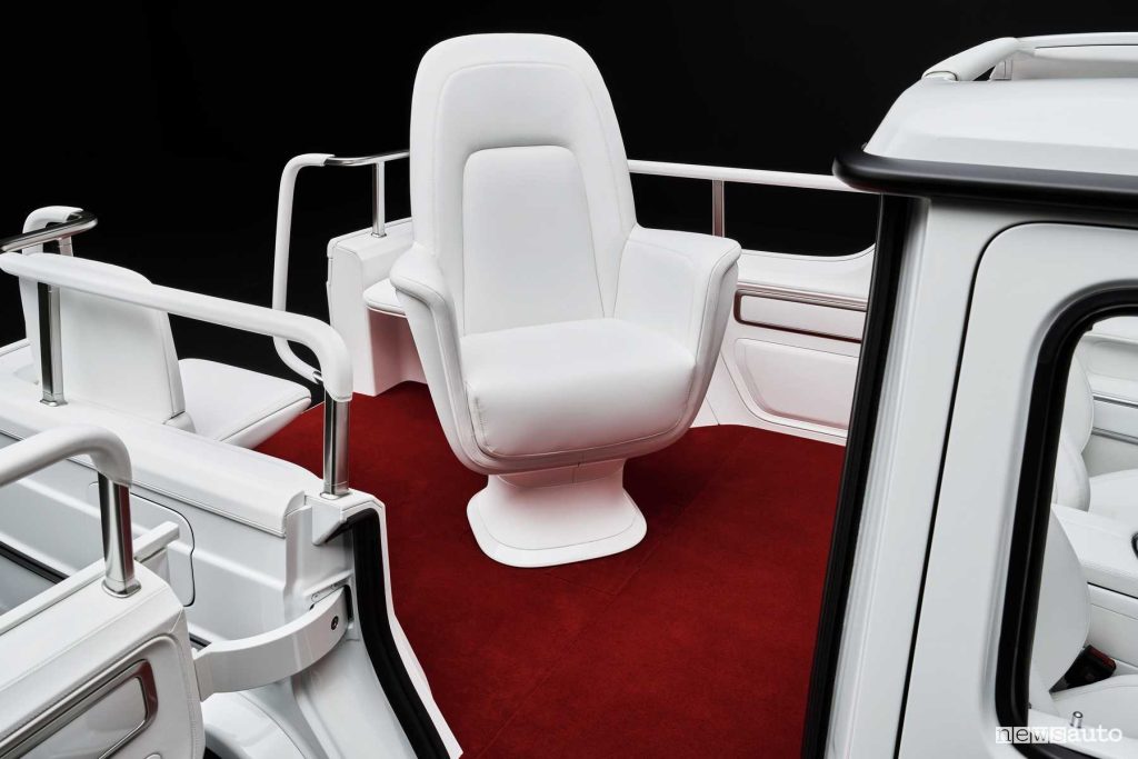 Sedile per il Papa Mercedes Classe G Papamobile elettrica