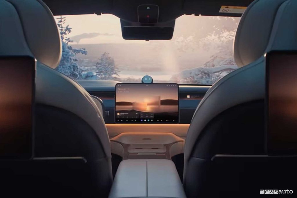 Nio ET9 display infotainment da 15,6"