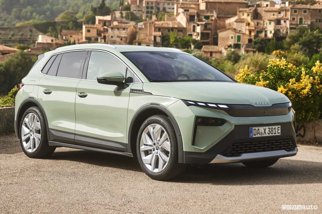 Nuova Skoda Elroq anteriore 3/4