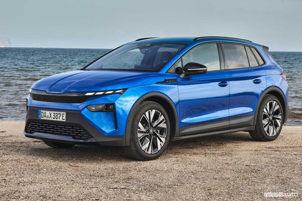 Nuova Skoda Elroq Sportline anteriore 3/4