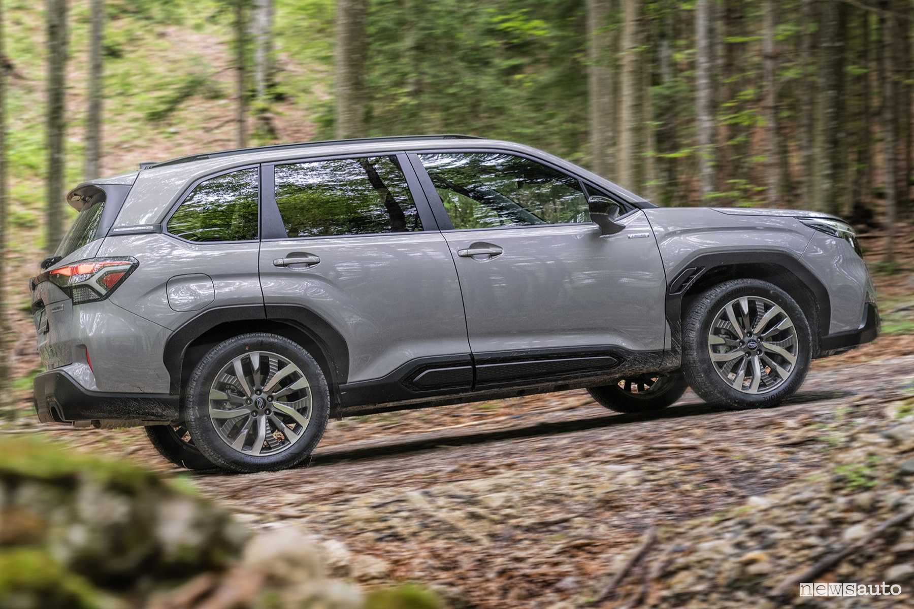 Subaru Forester 2025 sullo sterrato