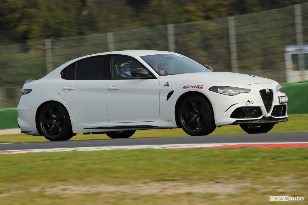 Alfa Romeo Giulia Quadrifoglio Super Sport test in pista a Vallelunga