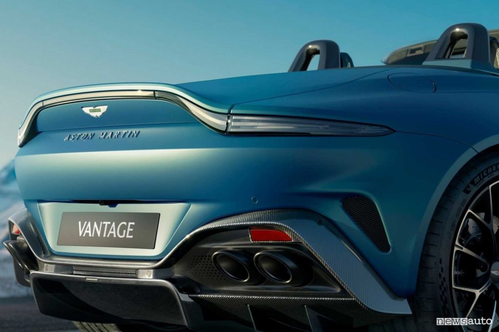 Aston Martin Vantage Roadster scarico posteriore
